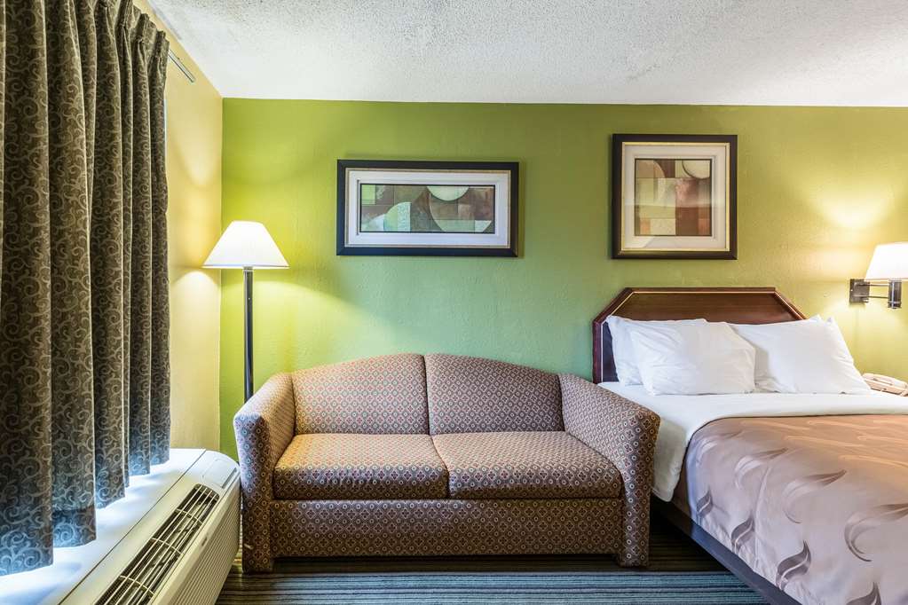 Quality Inn Alexandria - photo 19