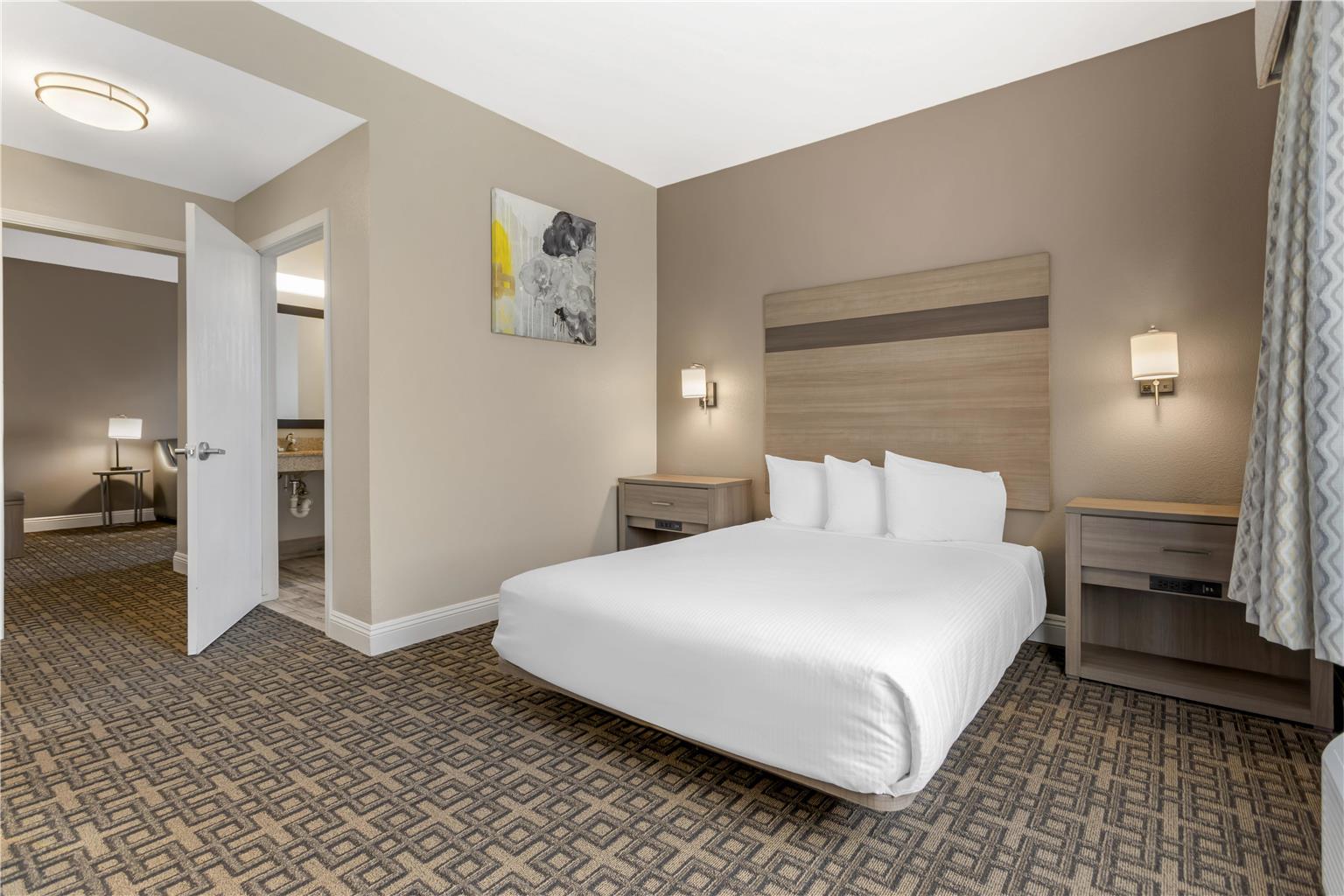 Best Western Kettleman City Inn & Suites - photo 33