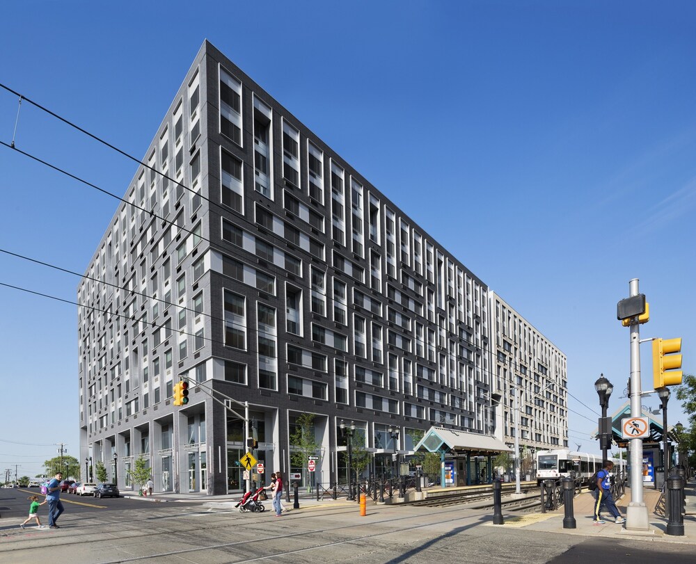 Park Ave Suites — 4-Star Luxury Hotel in Jersey City, United States