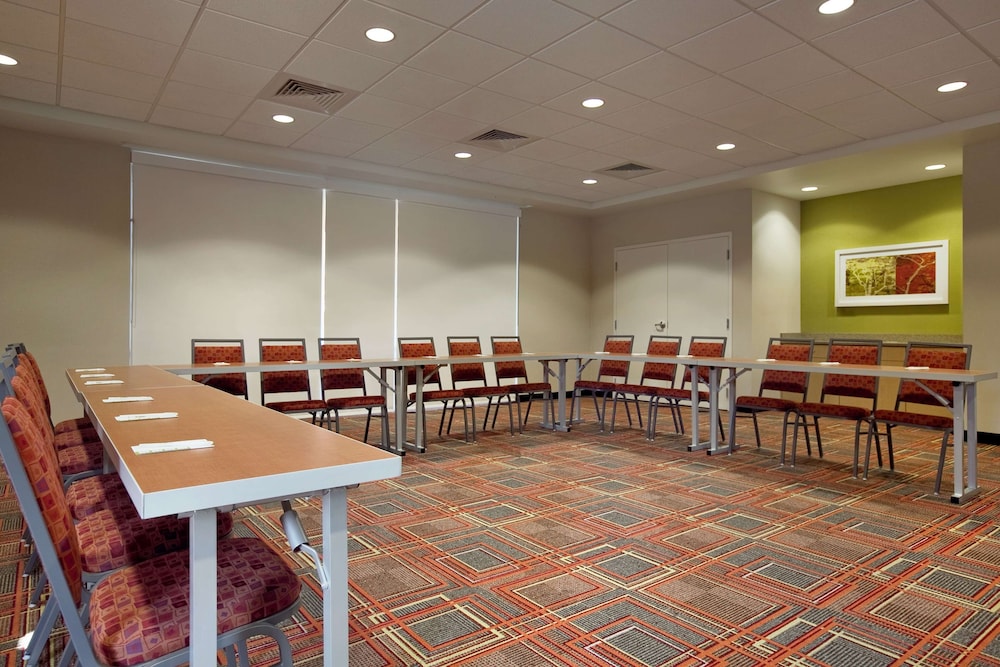 Home2 Suites by Hilton Jacksonville NC - photo 33