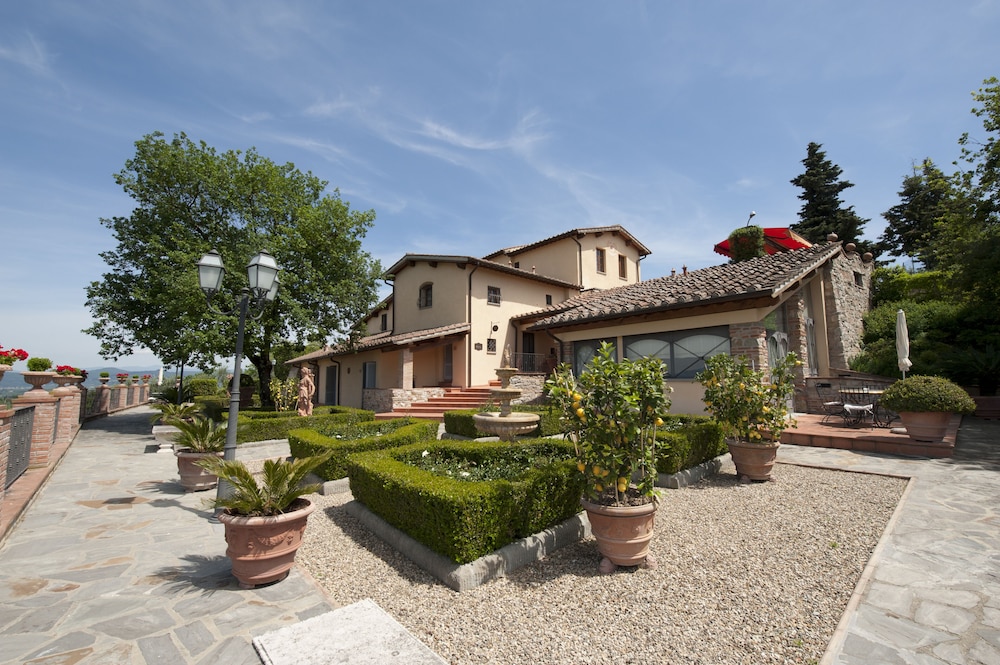 Residenza Il Colle — 4-Star Luxury Hotel in Impruneta, Italy
