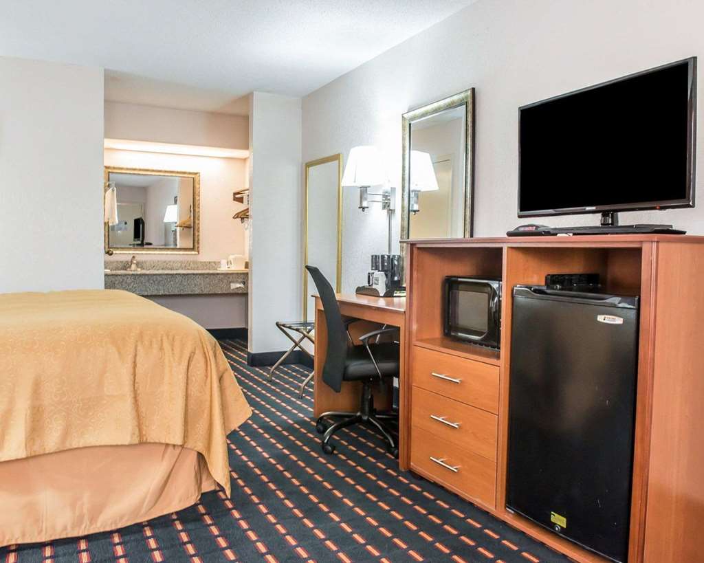 Quality Inn Marianna South - photo 9