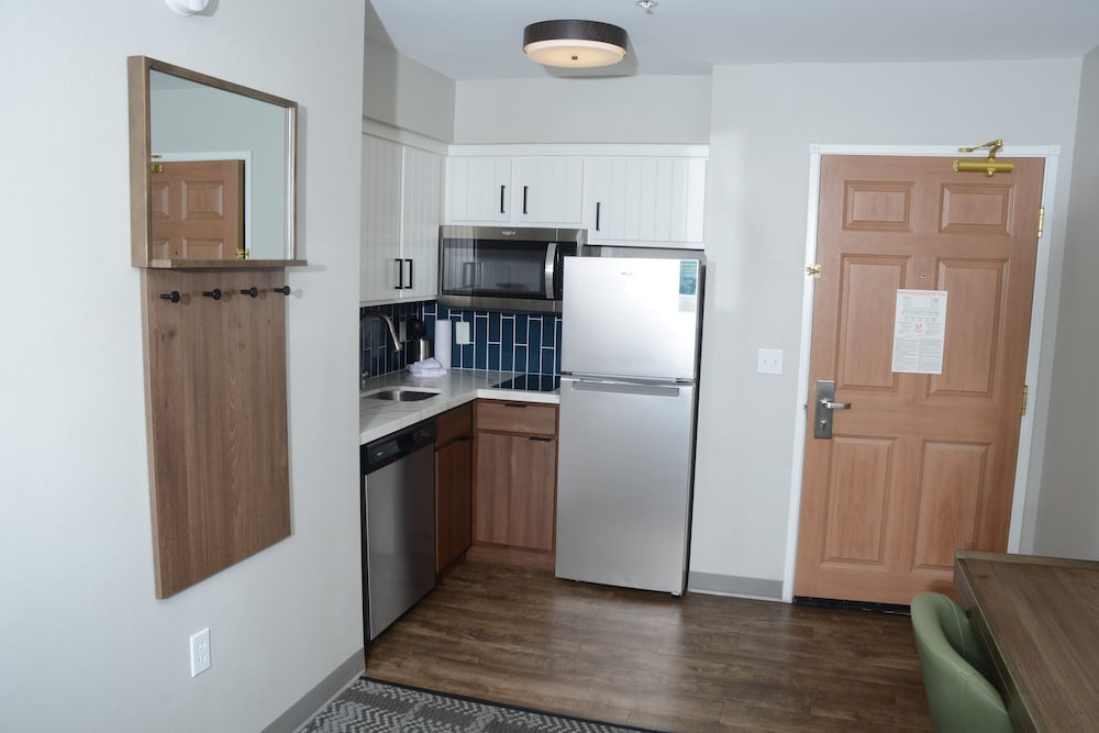 Staybridge Suites Tucson Airport by IHG - photo 16