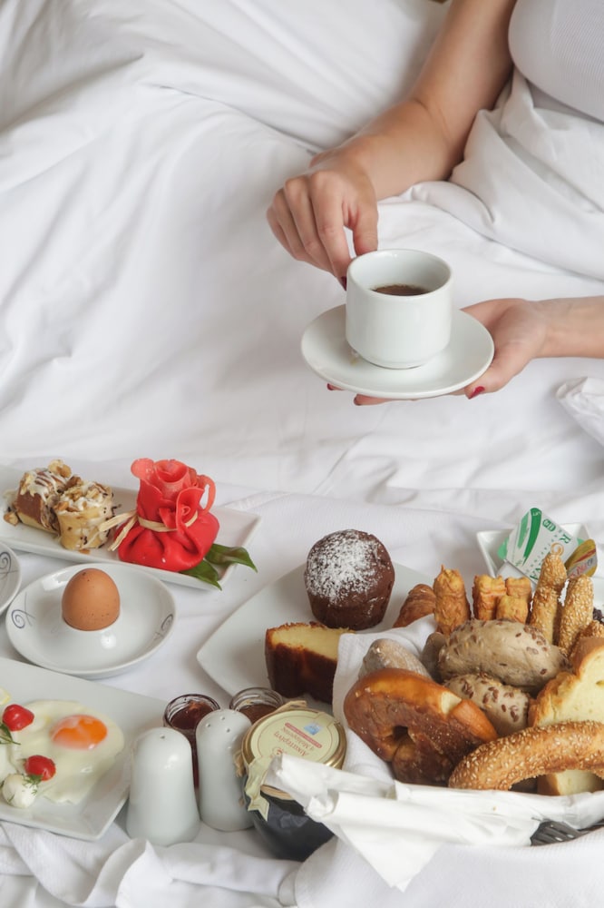 מזון ומשקאות