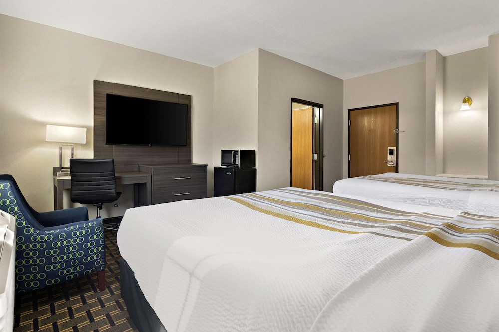 SureStay Plus Hotel by Best Western Tulsa East - photo 11