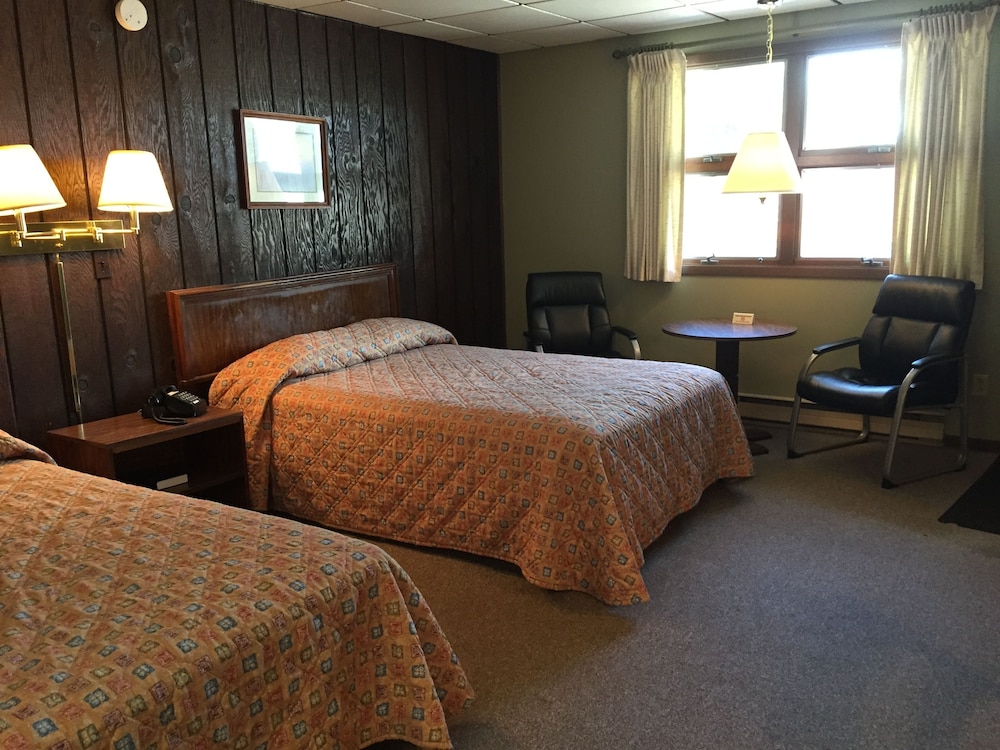 Colonial Hotel Motel - photo 15