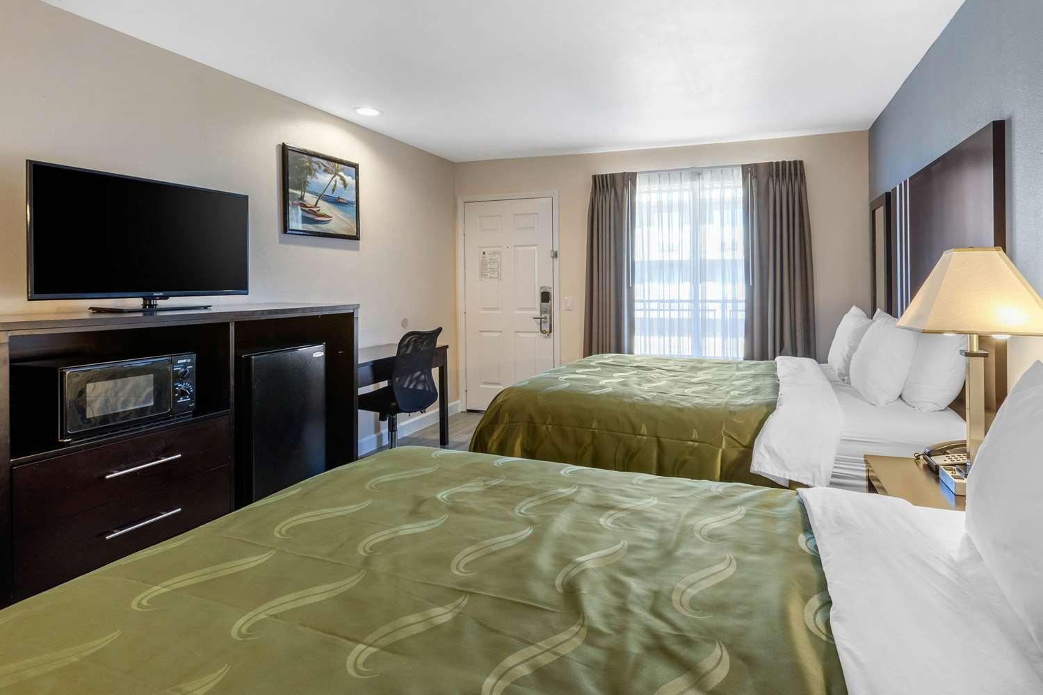 Quality Inn & Suites Huntington Beach Fountain Valley - photo 15