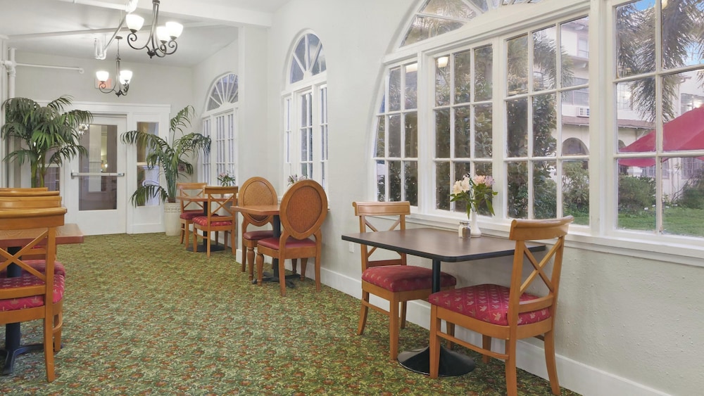 Crystal Bay Historic Hotel - photo 124