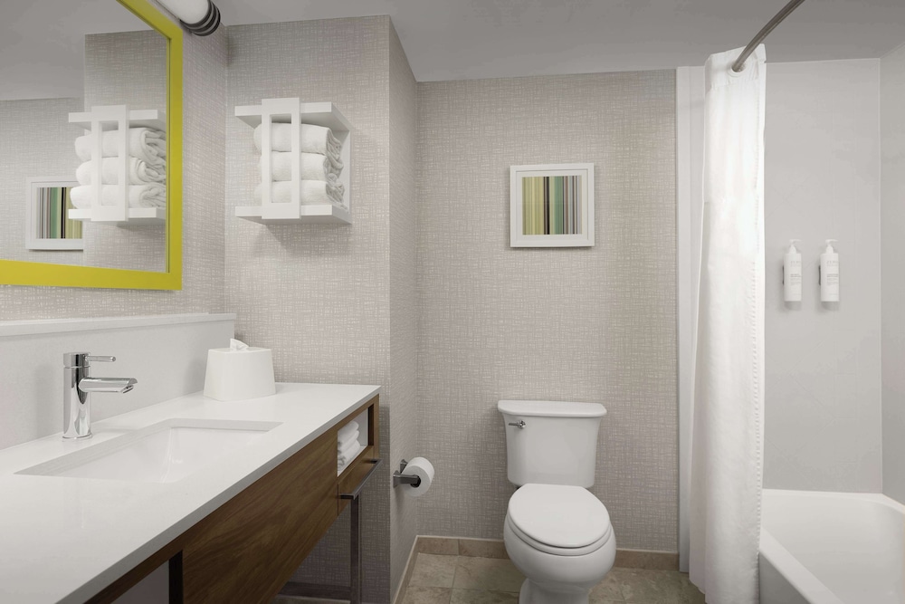 Hampton Inn & Suites Orlando North Altamonte Springs - photo 22