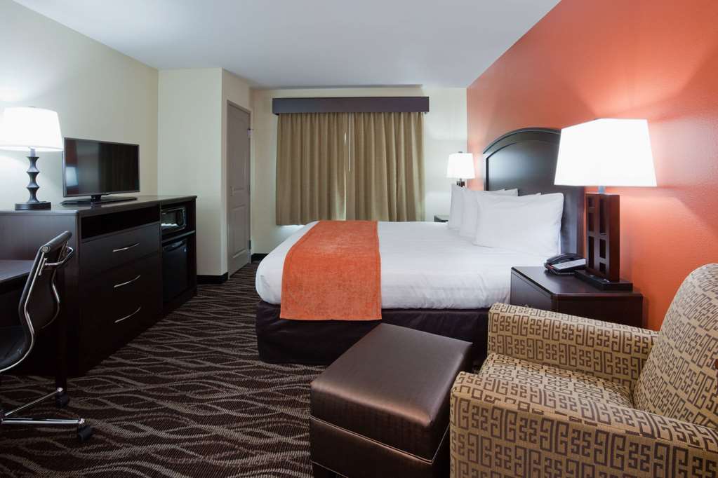 AmericInn by Wyndham Waupun - photo 9