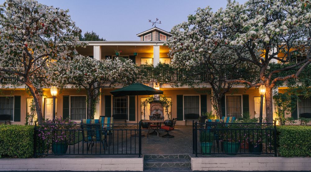 Lavender Inn by the Sea - featured photo