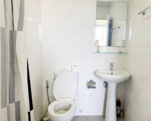 5BR House 8Beds Ekkamai BTS 12mins walk 711 shopping mall
