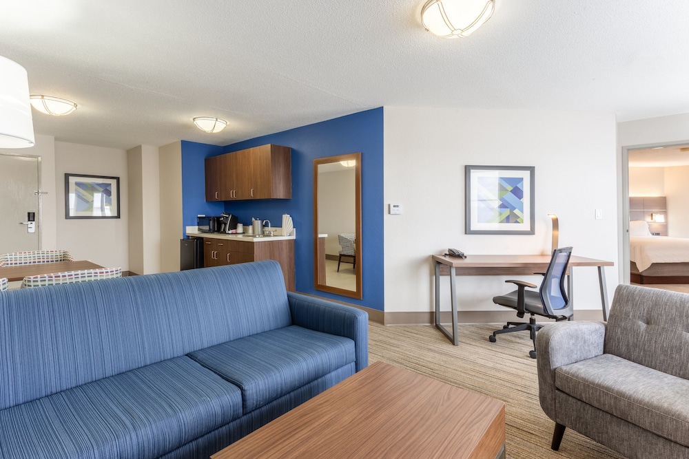 Holiday Inn Express & Suites Scottsburg by IHG - photo 10