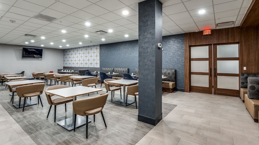Staybridge Suites Dallas Market Ctr Love Field by IHG - photo 47