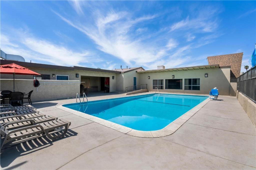 Best Western Desert Villa Inn - photo 2