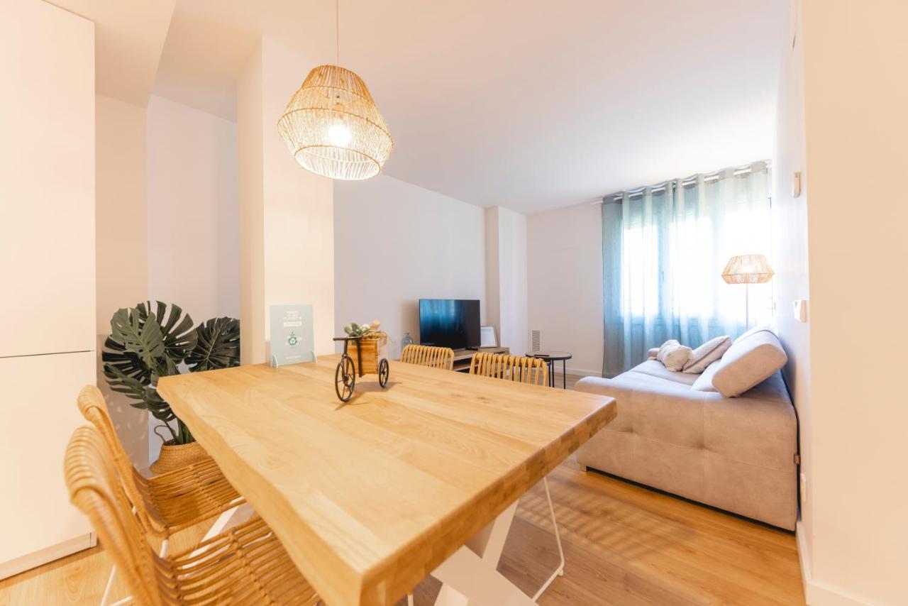Bravissimo Sirenes 2 bedroom apartment — 4-Star Luxury Hotel in Girona, Spain