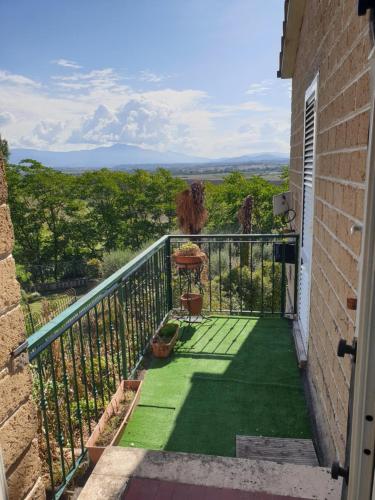 Guest House G & G — 4-Star Luxury Hotel in Castelnuovo Di Porto, Italy