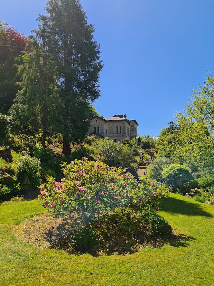 Mansfield House Hotel