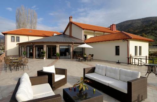 Hotel Mimallones - last minute hotel in Laimos