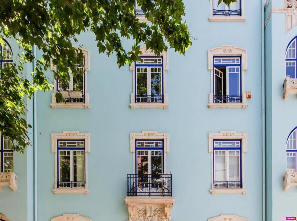 Luxury Vintage apartment by MyPlaceForYou at the city centre next to Marquês de Pombal — 4-Star Luxury Hotel in Lisbon, Portugal