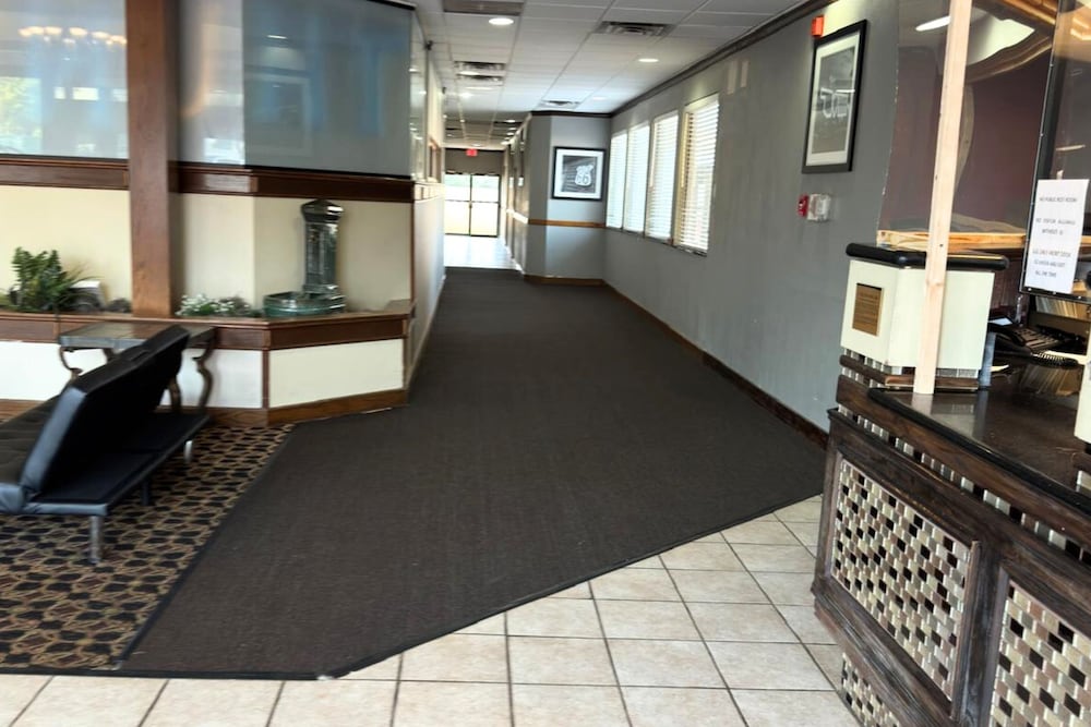 Surestay Plus Hotel by Best Western Oklahoma City North - photo 30