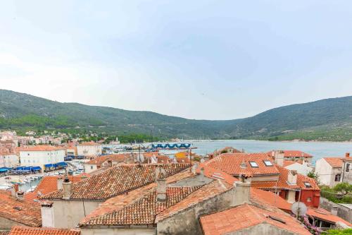 Panoramic View Apartment — 4-Star Luxury Hotel in Cres, Croatia