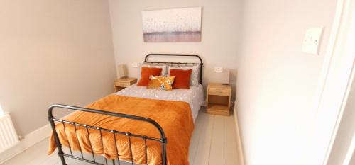 Cheerful Snowdonia cottage garden snug mountain views sleeps 4 near zip world — 4-Star Luxury Hotel in Blaenau-Ffestiniog, United Kingdom