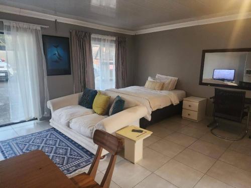 Tenlet guesthouse — 4-Star Luxury Hotel in Pretoria, South Africa