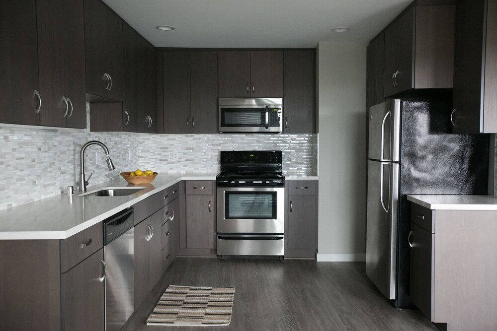 Superior Point Loma Suites by Sonder - photo 7
