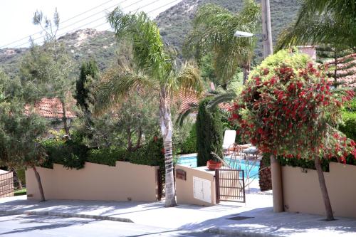 Eve Pissouri Soultanina Villa