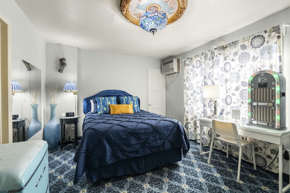 The New Star Motel With Studio Kitchens 1950s Extended Stay Lodging And Retreat Center — Moreno Valley