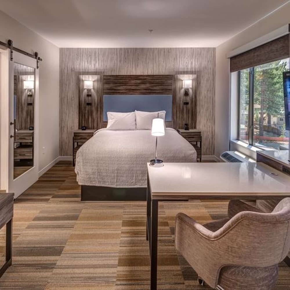 Hampton Inn and Suites South Lake Tahoe - photo 7