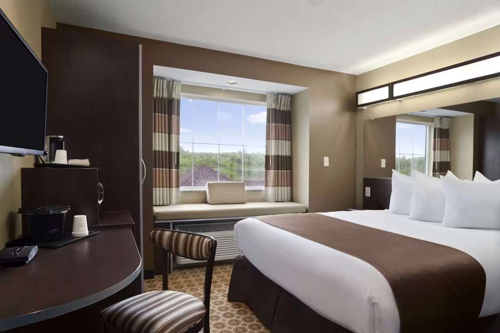 Sonesta Essential Fairmont - photo 6