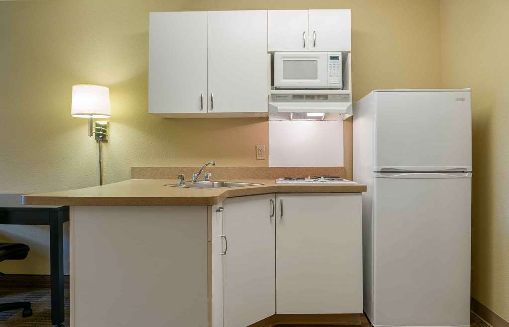 Extended Stay America Suites Detroit Metropolitan Airport - photo 19