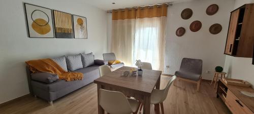 LuengiHouse Espectacular apartamento con piscina — 4-Star Luxury Hotel in Lloret De Mar, Spain