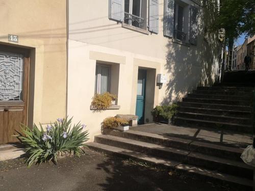 Studio Atypique — hotel in Conflans-Sainte-Honorine