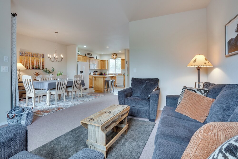 Charming Redmond Townhome w Resort Amenities - photo 4