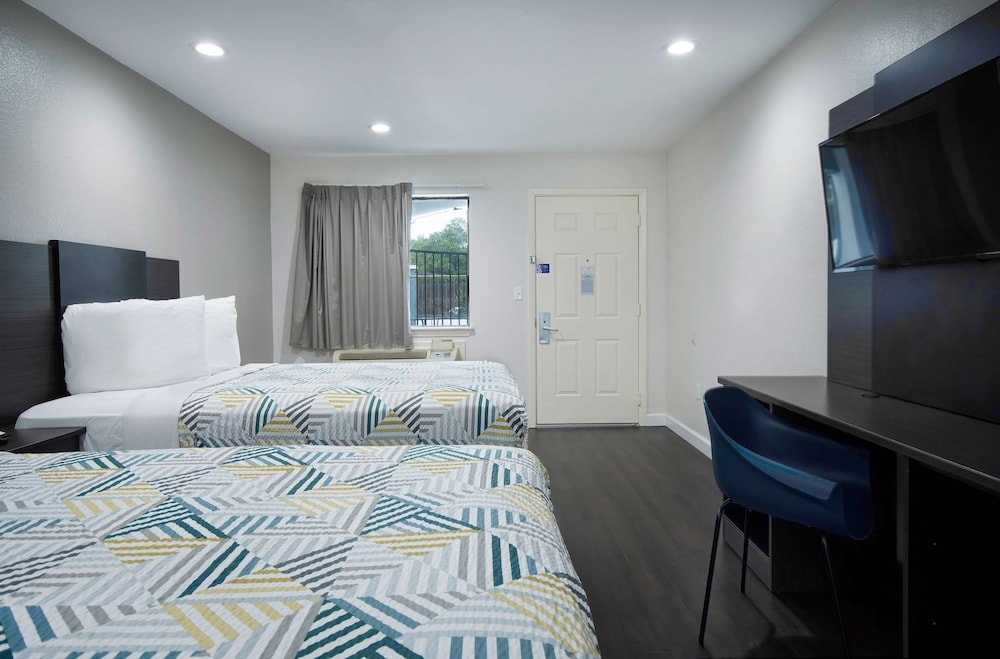 Motel 6 Houston TX I 10 West - photo 9