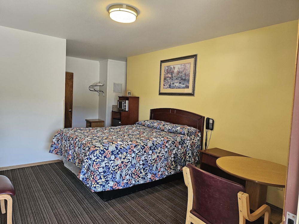 Cle Elum Travelers Inn - photo 12