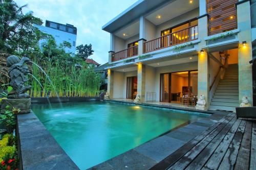 Dewi Putri House — 4-Star Luxury Hotel in Ubud, Indonesia