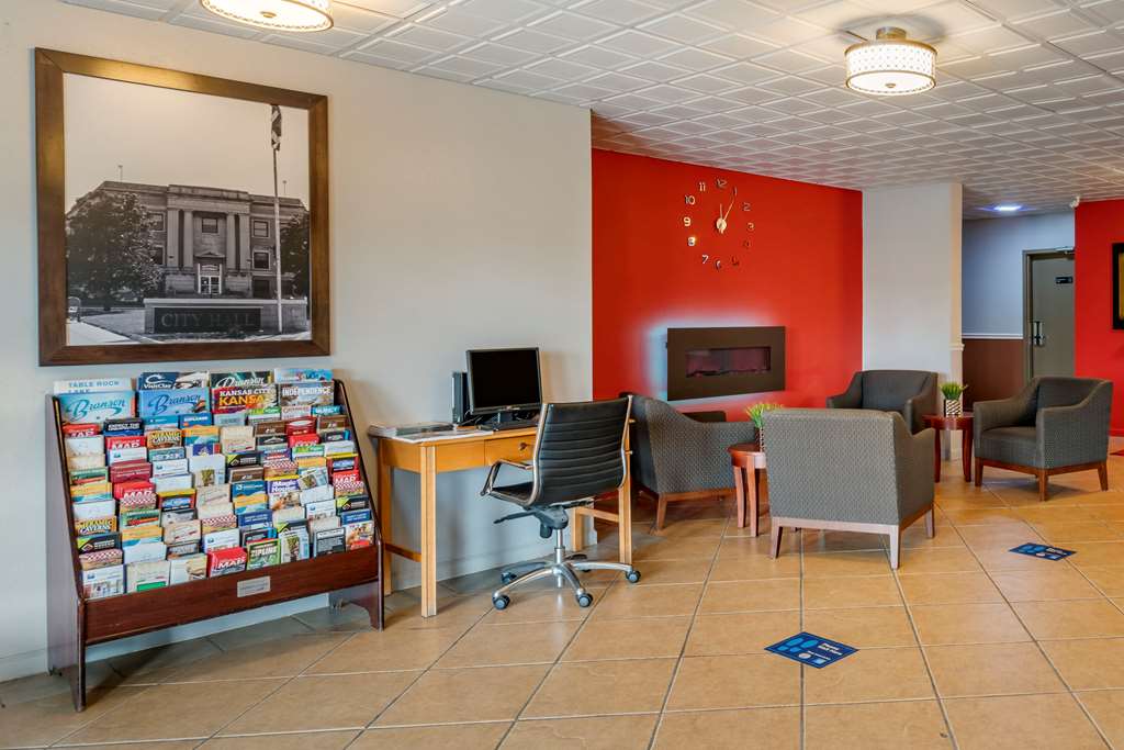 Econo Lodge Inn & Suites Granite City St. Louis - photo 24