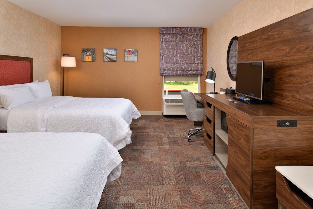 Hampton Inn Wytheville - photo 5