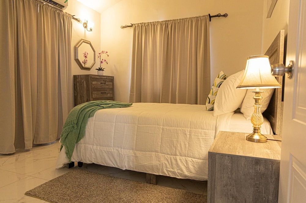 Phoenix Park Villas Portmore — 4-Star Luxury Hotel in Portmore, Jamaica