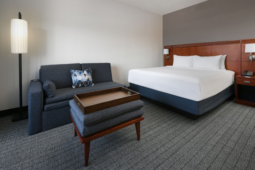Courtyard by Marriott Dallas Las Colinas - photo 11