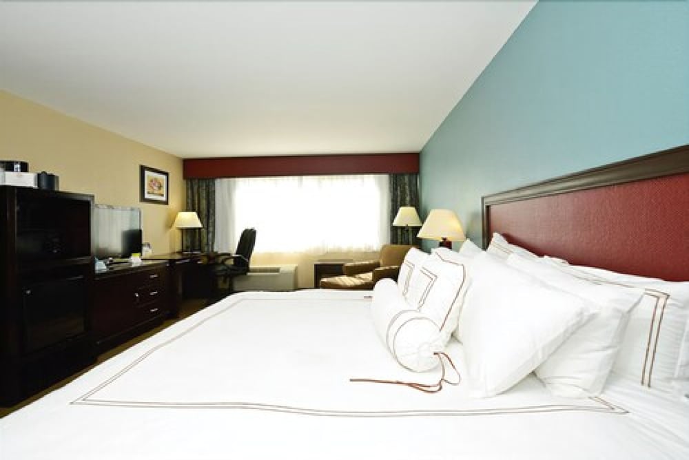 Causeway Bay Hotel - photo 9