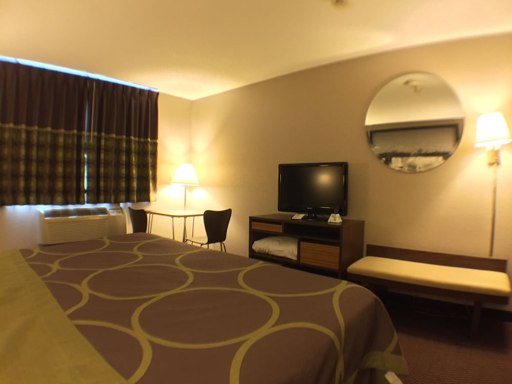 Super 8 by Wyndham Niagara Falls NY - photo 21