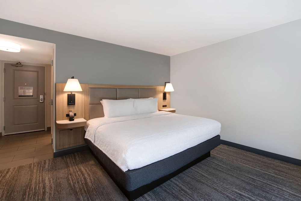 Hampton Inn Anderson Alliance Business Park - photo 18