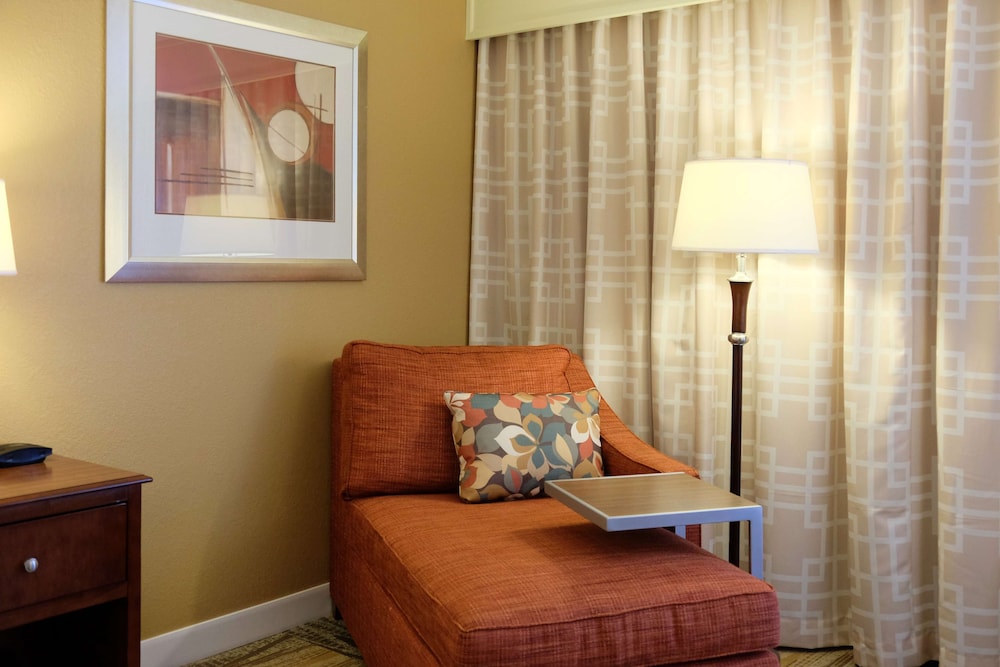 Hampton Inn Lima - photo 22