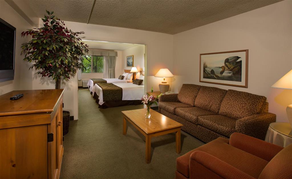 Coast Inn at Lake Hood - photo 8
