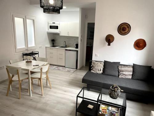 Atico Lumineux a 10 Min du Centre Ville in L'hospitalet De Llobregat, Spain